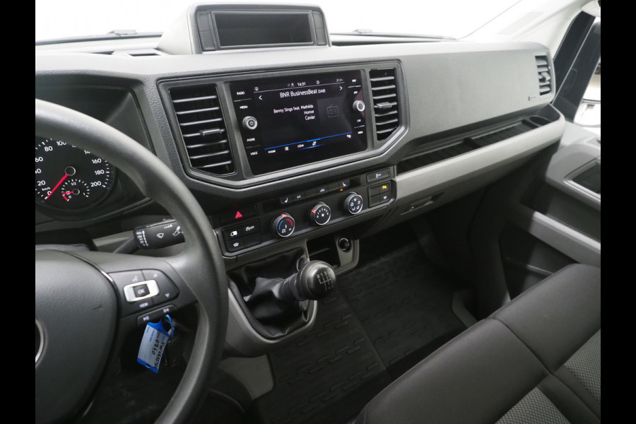 Volkswagen Crafter 35 2.0 TDI L4H3 | Beklede Laadruimte | LED | Sidesteps | Carplay | Camera | Trekhaak