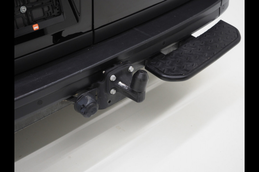 Volkswagen Crafter 35 2.0 TDI L4H3 | Beklede Laadruimte | LED | Sidesteps | Carplay | Camera | Trekhaak