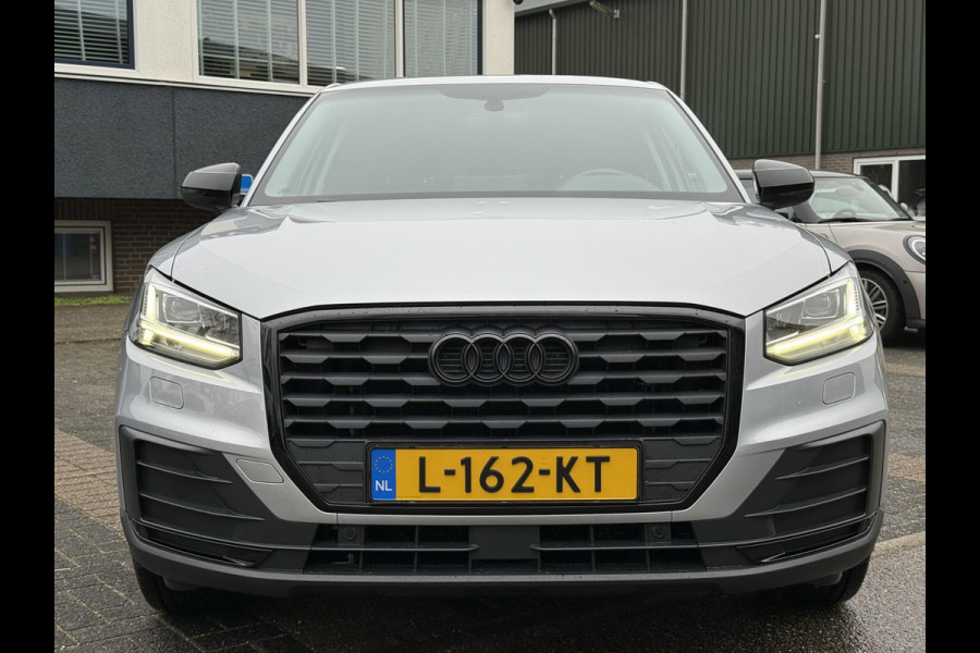 Audi Q2 35 TFSI S Edition AUT.| DIG. DASH| STOELVERWARMING| LEER| ELEKTRISCHE ACHTERKLEP| TREKHAAK|