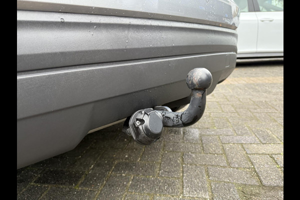 Audi Q2 35 TFSI S Edition AUT.| DIG. DASH| STOELVERWARMING| LEER| ELEKTRISCHE ACHTERKLEP| TREKHAAK|