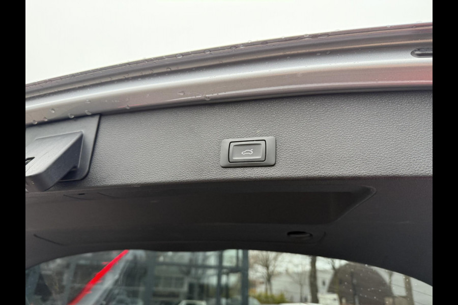 Audi Q2 35 TFSI S Edition AUT.| DIG. DASH| STOELVERWARMING| LEER| ELEKTRISCHE ACHTERKLEP| TREKHAAK|