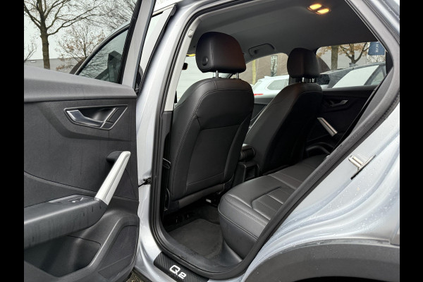 Audi Q2 35 TFSI S Edition AUT.| DIG. DASH| STOELVERWARMING| LEER| ELEKTRISCHE ACHTERKLEP| TREKHAAK|