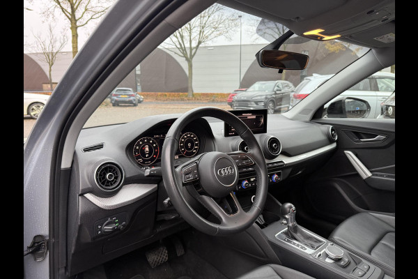Audi Q2 35 TFSI S Edition AUT.| DIG. DASH| STOELVERWARMING| LEER| ELEKTRISCHE ACHTERKLEP| TREKHAAK|