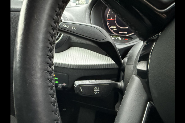 Audi Q2 35 TFSI S Edition AUT.| DIG. DASH| STOELVERWARMING| LEER| ELEKTRISCHE ACHTERKLEP| TREKHAAK|
