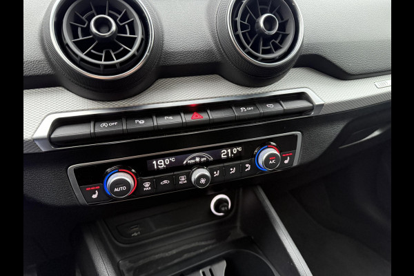 Audi Q2 35 TFSI S Edition AUT.| DIG. DASH| STOELVERWARMING| LEER| ELEKTRISCHE ACHTERKLEP| TREKHAAK|