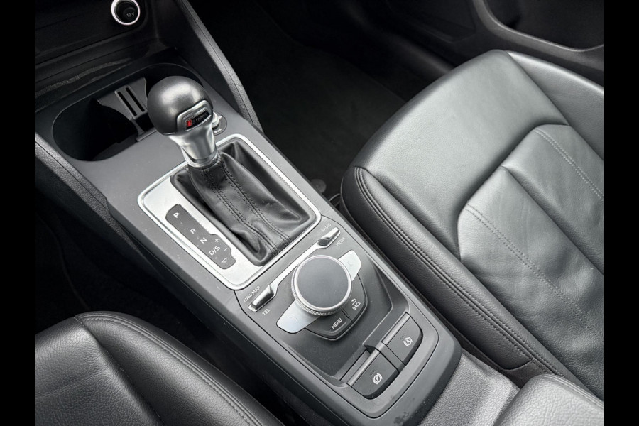 Audi Q2 35 TFSI S Edition AUT.| DIG. DASH| STOELVERWARMING| LEER| ELEKTRISCHE ACHTERKLEP| TREKHAAK|