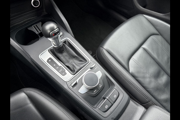 Audi Q2 35 TFSI S Edition AUT.| DIG. DASH| STOELVERWARMING| LEER| ELEKTRISCHE ACHTERKLEP| TREKHAAK|