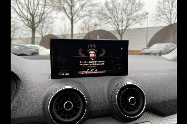 Audi Q2 35 TFSI S Edition AUT.| DIG. DASH| STOELVERWARMING| LEER| ELEKTRISCHE ACHTERKLEP| TREKHAAK|
