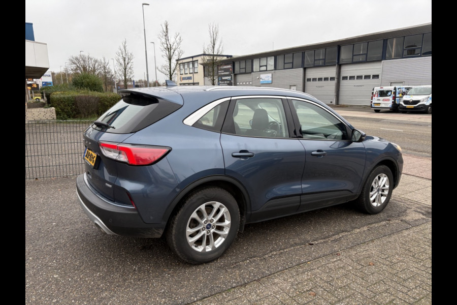 Ford Kuga 2.5 FHEV Titanium Hybride trekhaak