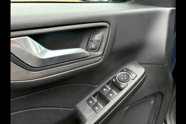 Ford Kuga 2.5 FHEV Titanium Hybride trekhaak