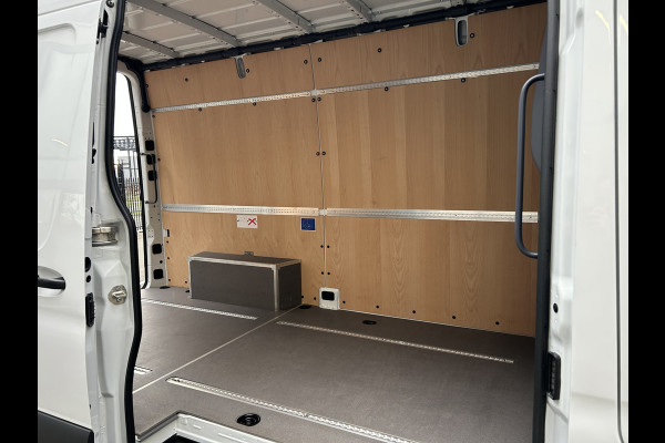 Mercedes-Benz Sprinter 317 CDI L2 H2 MBUX / 360 Camera / Geveerde stoel / Navigatie / Cruise control / Airco / 270 Graden achterdeuren