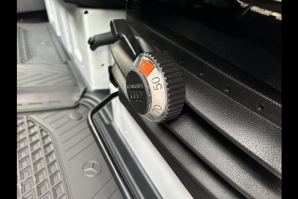 Mercedes-Benz Sprinter 317 CDI L2 H2 MBUX / 360 Camera / Geveerde stoel / Navigatie / Cruise control / Airco / 270 Graden achterdeuren