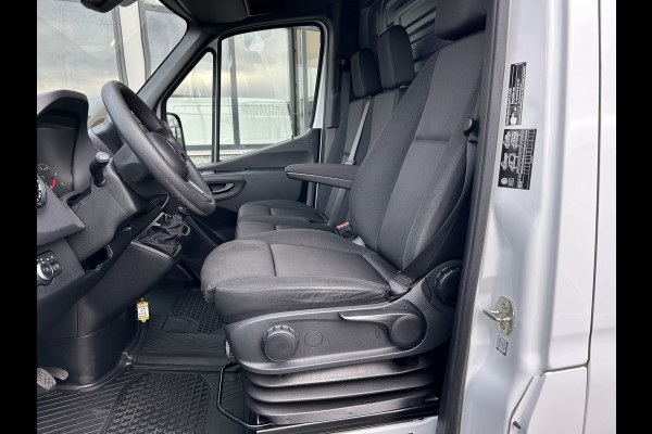 Mercedes-Benz Sprinter 317 CDI L2 H2 MBUX / 360 Camera / Geveerde stoel / Navigatie / Cruise control / Airco / 270 Graden achterdeuren