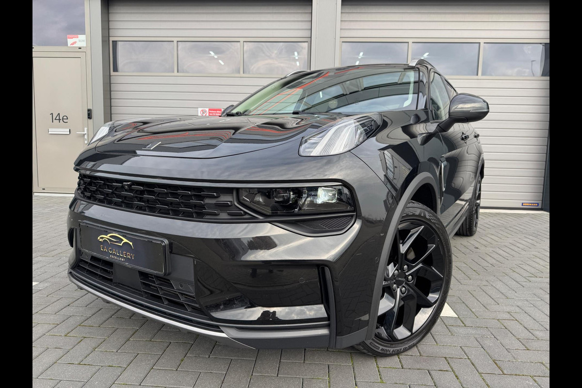 Lynk & Co 01 1.5 Bomvol Black Edition 261PK 360°Camera