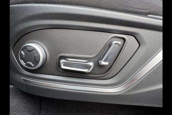 Lynk & Co 01 1.5 Bomvol Black Edition 261PK 360°Camera