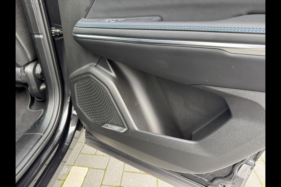 Lynk & Co 01 1.5 Bomvol Black Edition 261PK 360°Camera