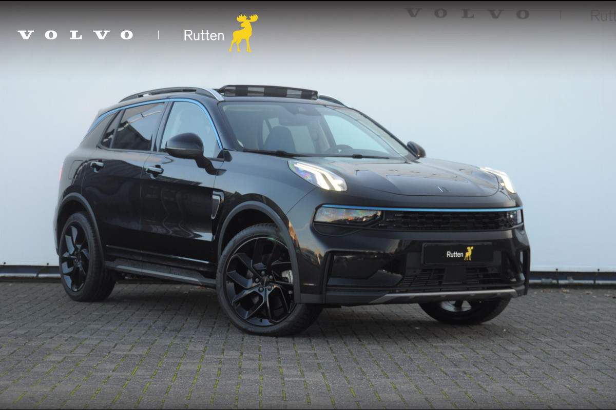 Lynk & Co 01 1.5 / Adaptieve cruise control / Elektrische stoelen / BLIS / Stoelverwarming / Elektrische achterklep / Climate control / Parkeersensoren met camera / Regensensor / Keyless entry /