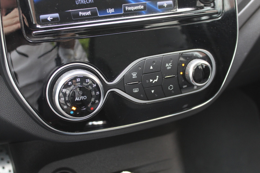 Renault Captur 1.2 TCe Intens 63.468 km! / Camera / Navigatie / Keyless / 17'' / Armsteun / DAB / Cruise Control