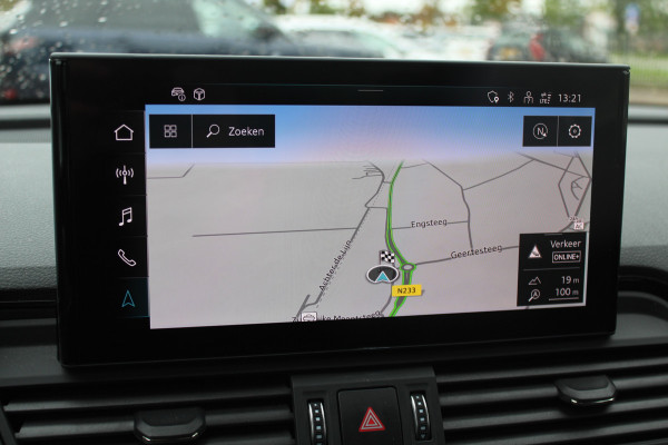 Audi Q5 50 TFSI e S edition NL Auto! / 360Camera / Half leder / 20'' / Adapt.cruise / BTW Auto