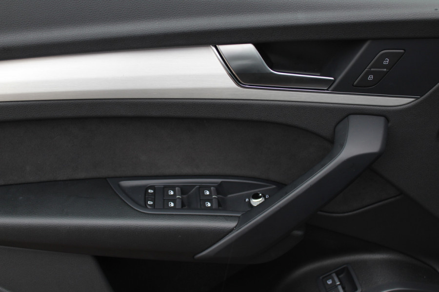 Audi Q5 50 TFSI e S edition NL Auto! / 360Camera / Half leder / 20'' / Adapt.cruise / BTW Auto