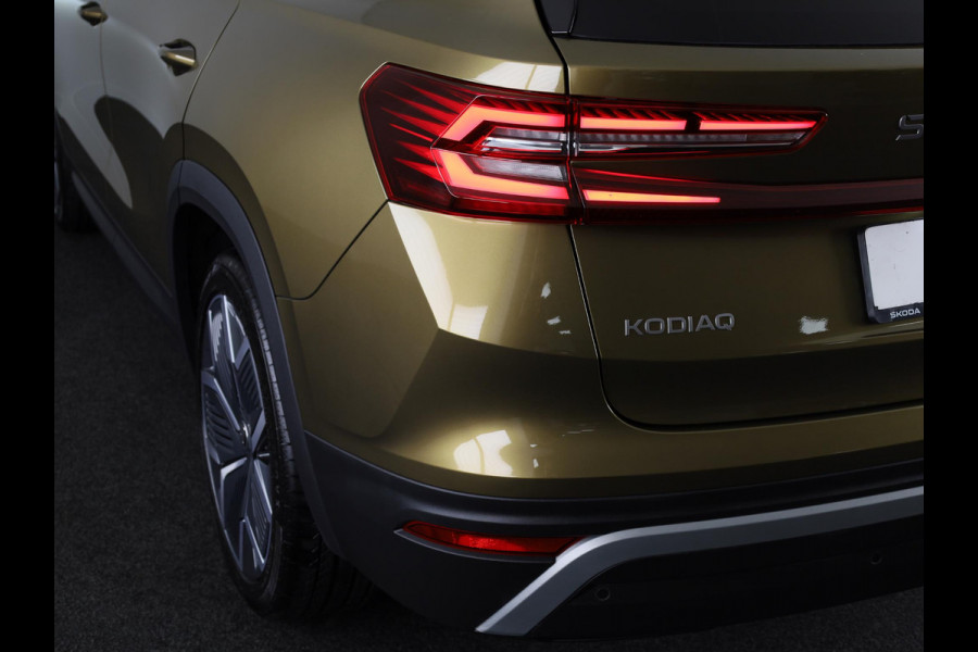 Škoda Kodiaq 1.5 TSI PHEV Business Edition 204 pk Automaat (DSG) | Verlengde garantie | Navigatie | Trekhaak (wegklapbaar) | Parkeersensoren | Achteruitrijcamera | Lederen bekleding | Stoelverwarming v/a |