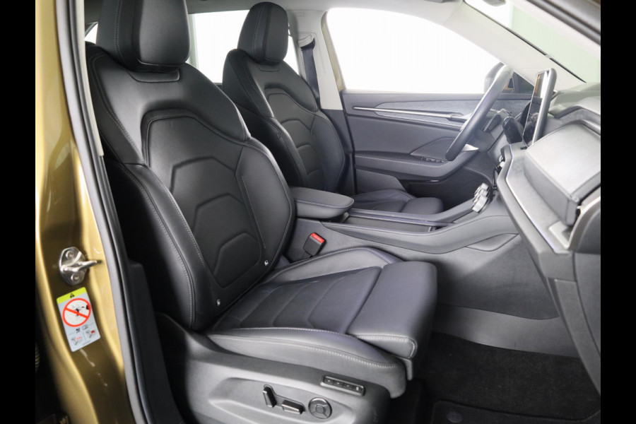 Škoda Kodiaq 1.5 TSI PHEV Business Edition 204 pk Automaat (DSG) | Verlengde garantie | Navigatie | Trekhaak (wegklapbaar) | Parkeersensoren | Achteruitrijcamera | Lederen bekleding | Stoelverwarming v/a |