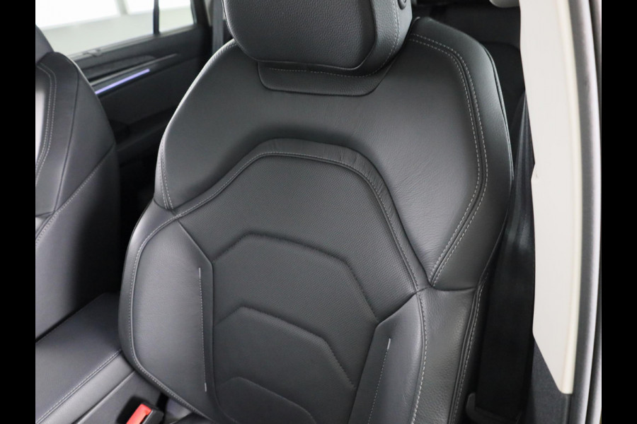 Škoda Kodiaq 1.5 TSI PHEV Business Edition 204 pk Automaat (DSG) | Verlengde garantie | Navigatie | Trekhaak (wegklapbaar) | Parkeersensoren | Achteruitrijcamera | Lederen bekleding | Stoelverwarming v/a |