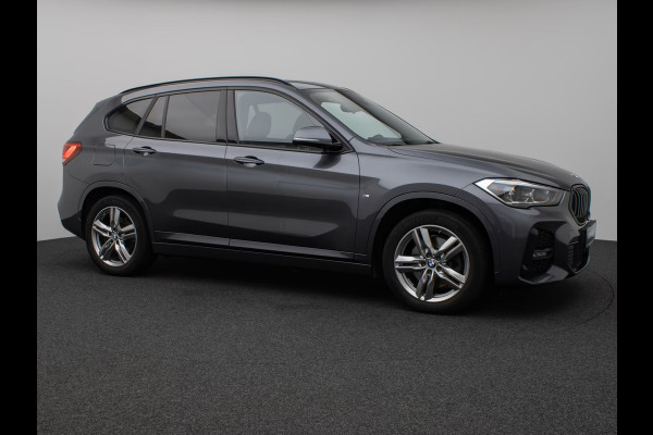 BMW X1 xDrive25e M-SPORT ** ADAPT. LED, ADAPT. CRUISE, NAVI+, PANORAMA, VERW. STUUR, 18-inch LMV ** 1e EIG - UNFALLFREI ** ** INFORMEER OOK NAAR ONZE AANTREKKELIJKE FINANCIAL-LEASE TARIEVEN **