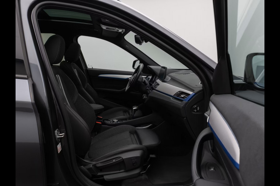 BMW X1 xDrive25e M-SPORT ** ADAPT. LED, ADAPT. CRUISE, NAVI+, PANORAMA, VERW. STUUR, 18-inch LMV ** 1e EIG - UNFALLFREI ** ** INFORMEER OOK NAAR ONZE AANTREKKELIJKE FINANCIAL-LEASE TARIEVEN **