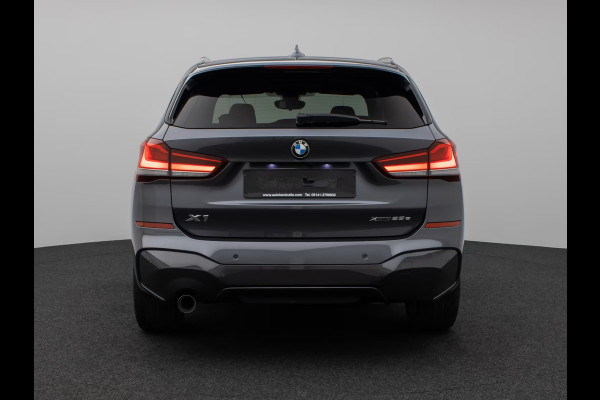 BMW X1 xDrive25e M-SPORT ** ADAPT. LED, ADAPT. CRUISE, NAVI+, PANORAMA, VERW. STUUR, 18-inch LMV ** 1e EIG - UNFALLFREI ** ** INFORMEER OOK NAAR ONZE AANTREKKELIJKE FINANCIAL-LEASE TARIEVEN **