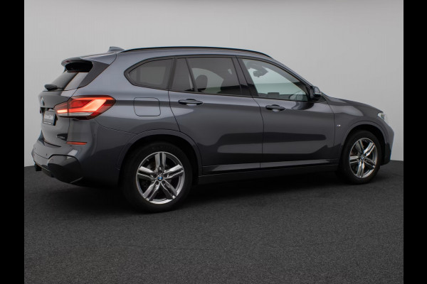 BMW X1 xDrive25e M-SPORT ** ADAPT. LED, ADAPT. CRUISE, NAVI+, PANORAMA, VERW. STUUR, 18-inch LMV ** 1e EIG - UNFALLFREI ** ** INFORMEER OOK NAAR ONZE AANTREKKELIJKE FINANCIAL-LEASE TARIEVEN **