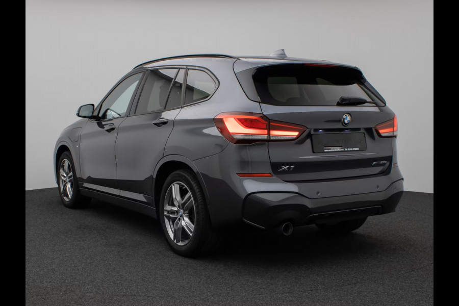 BMW X1 xDrive25e M-SPORT ** ADAPT. LED, ADAPT. CRUISE, NAVI+, PANORAMA, VERW. STUUR, 18-inch LMV ** 1e EIG - UNFALLFREI ** ** INFORMEER OOK NAAR ONZE AANTREKKELIJKE FINANCIAL-LEASE TARIEVEN **