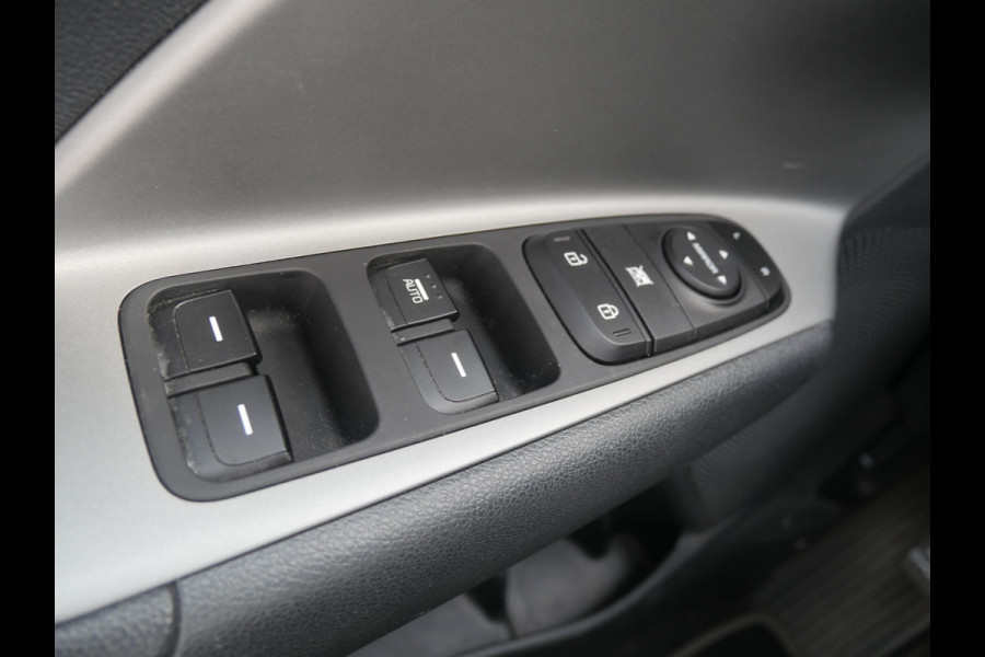 Kia Niro 1.6 GDi Hybrid Edition | Trekhaak | Draadloos Carplay | Camera | Clima |