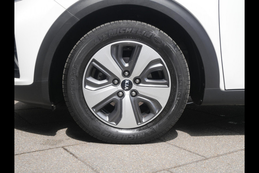 Kia Niro 1.6 GDi Hybrid Edition | Trekhaak | Draadloos Carplay | Camera | Clima |