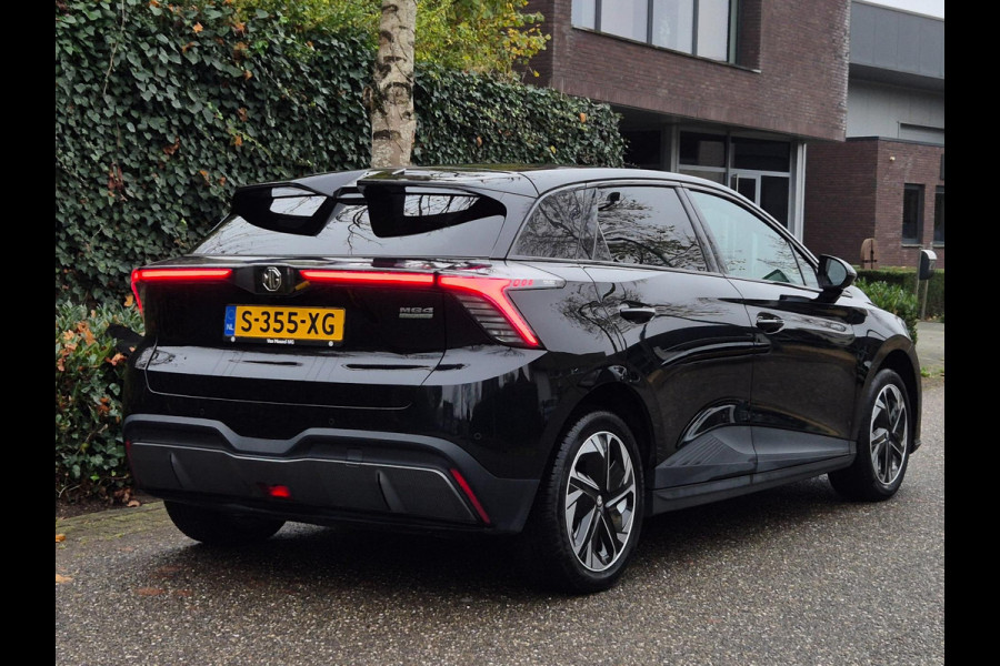 MG MG4 Electric 5 jaar Fabrieksgarantie! 1e- EigenaarNL NAP Top staat Luxury 64 kWh