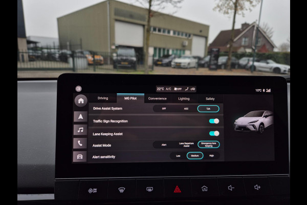 MG MG4 Electric 5 jaar Fabrieksgarantie! 1e- EigenaarNL NAP Top staat Luxury 64 kWh