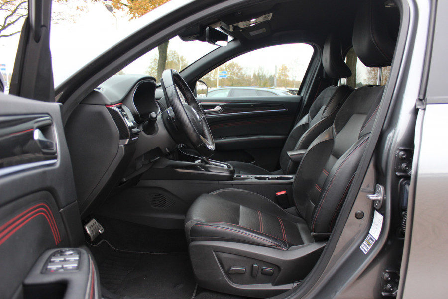 Renault Arkana 1.3 TCe 140 R.S. Line / Camera / Leder / 18'' / Bose / Keyless / Sfeerverlichting / Navigatie / Dodehoek / DAB / ACC / Stoelverwarming