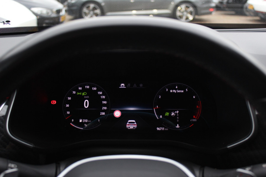 Renault Arkana 1.3 TCe 140 R.S. Line / Camera / Leder / 18'' / Bose / Keyless / Sfeerverlichting / Navigatie / Dodehoek / DAB / ACC / Stoelverwarming