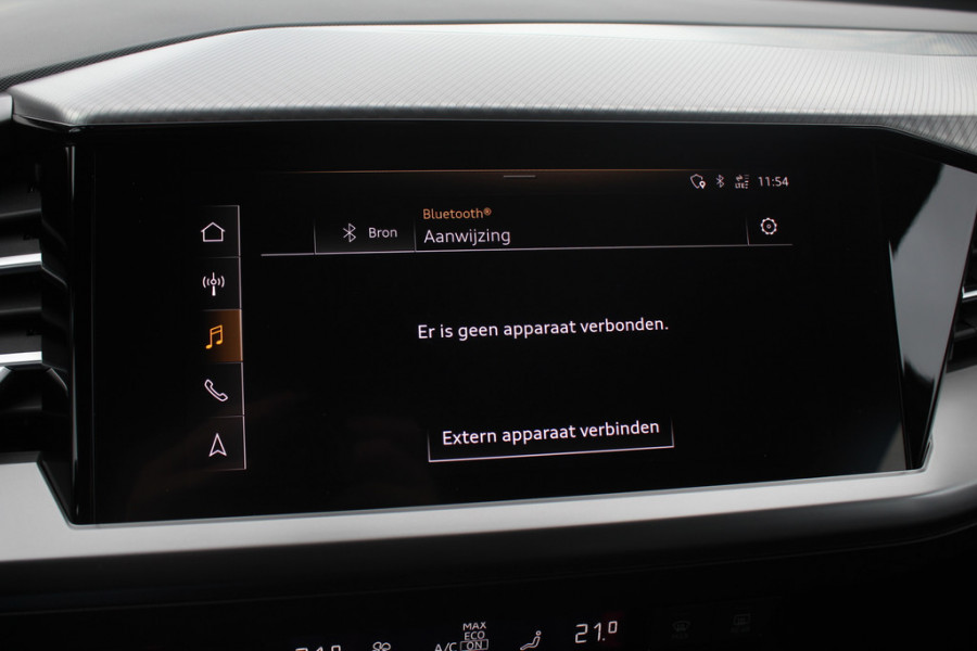 Audi Q4 e-tron 35 Launch edition Advanced Plus 55 kWh / SOH 93%  / Trekhaak / Panoramadak / Camera / Navigatie / 19'' / Matrix LED / Stoelverwarming / Warmtepomp / DAB / ACC