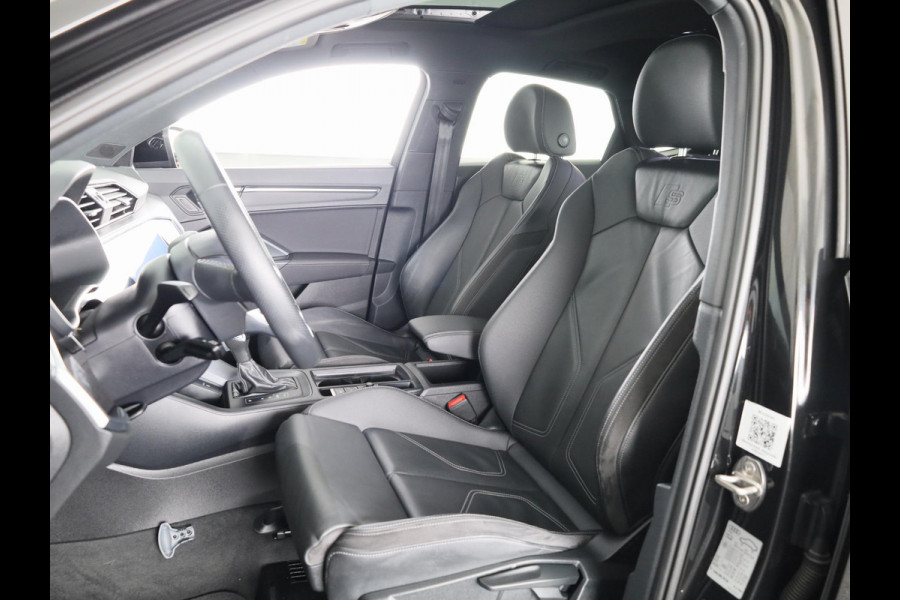 Audi Q3 Sportback 35 TFSI S Edition 150 pk S-tronic | Navigatie | Schuifdak | Parkeersensoren | Lichtmetalen velgen 20" | B&O Soundsystem | Lederen bekleding | S-Line |
