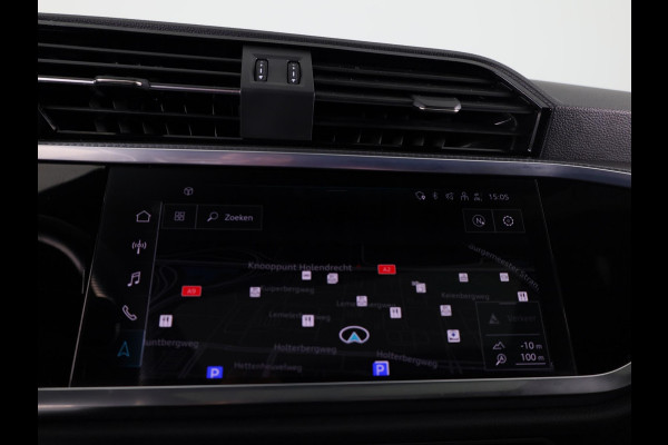 Audi Q3 Sportback 35 TFSI S Edition 150 pk S-tronic | Navigatie | Schuifdak | Parkeersensoren | Lichtmetalen velgen 20" | B&O Soundsystem | Lederen bekleding | S-Line |