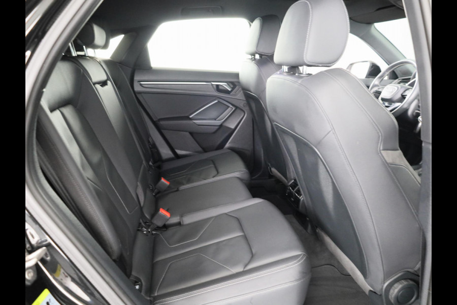 Audi Q3 Sportback 35 TFSI S Edition 150 pk S-tronic | Navigatie | Schuifdak | Parkeersensoren | Lichtmetalen velgen 20" | B&O Soundsystem | Lederen bekleding | S-Line |