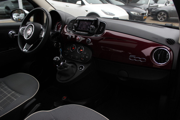 Fiat 500 1.2 Lounge / Panoramadak / Navigatie / Parkeerhulp achter / 15'' / Cruise Control / Xenon / Climate Control