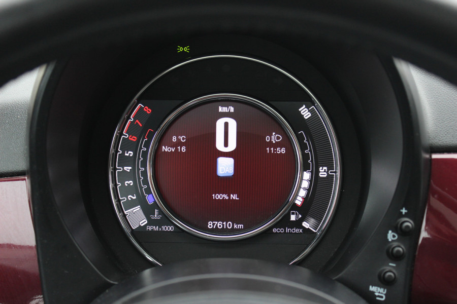 Fiat 500 1.2 Lounge / Panoramadak / Navigatie / Parkeerhulp achter / 15'' / Cruise Control / Xenon / Climate Control