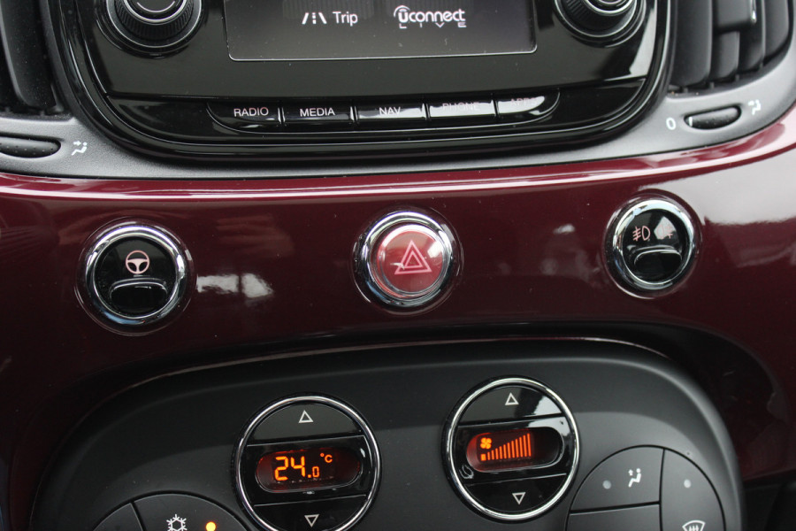 Fiat 500 1.2 Lounge / Panoramadak / Navigatie / Parkeerhulp achter / 15'' / Cruise Control / Xenon / Climate Control