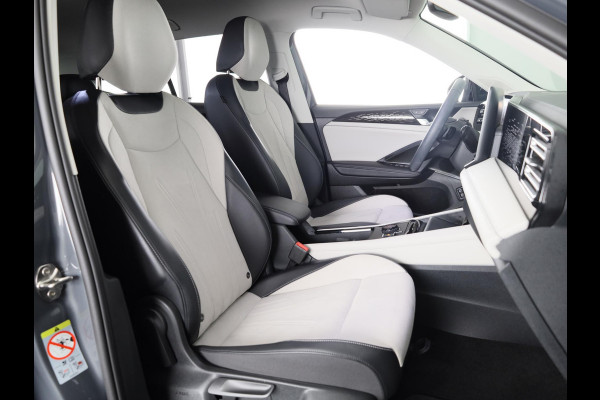 Volkswagen Tiguan 1.5 eHybrid Elegance 204 pk Automaat (DSG) | Verlengde garantie | Navigatie | Trekhaak (wegklapbaar) | Parkeersensoren (Park assist) | Rondomzicht camera | Stoelverwarming |