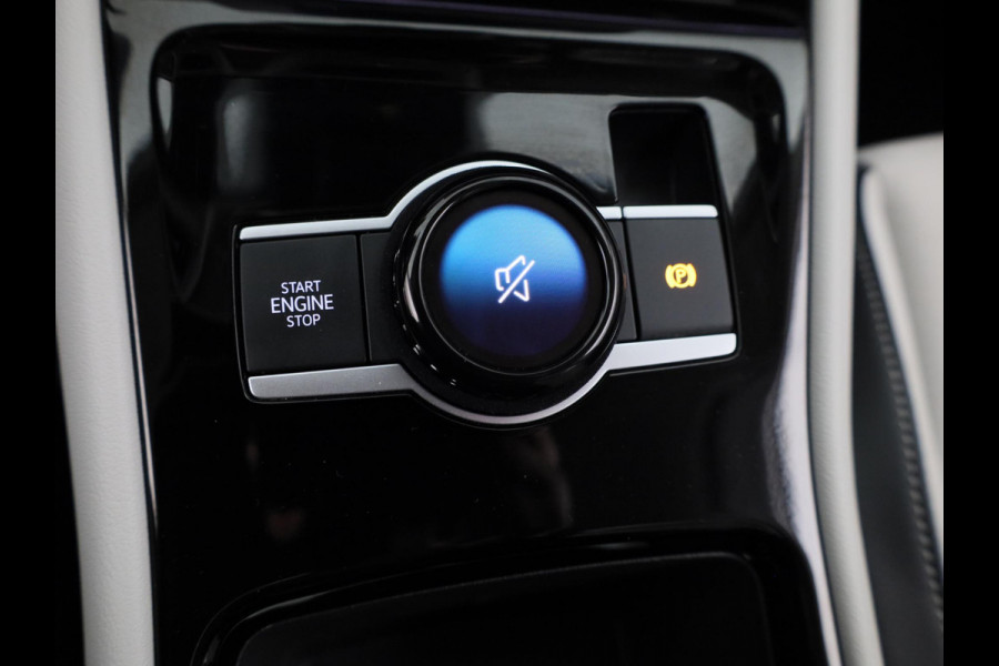 Volkswagen Tiguan 1.5 eHybrid Elegance 204 pk Automaat (DSG) | Verlengde garantie | Navigatie | Trekhaak (wegklapbaar) | Parkeersensoren (Park assist) | Rondomzicht camera | Stoelverwarming |