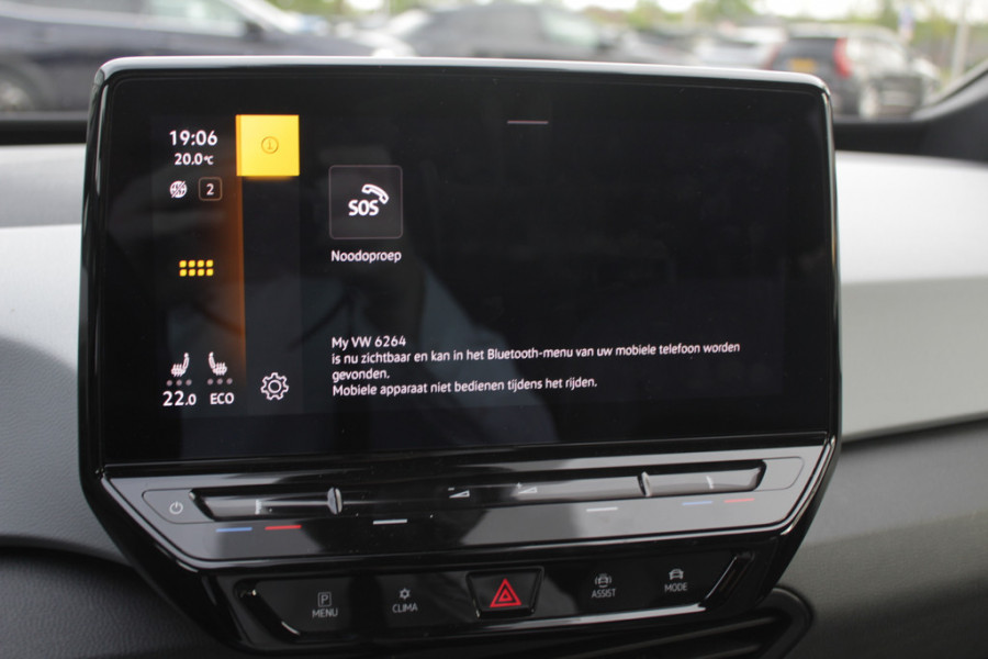 Volkswagen ID.3 First Plus 58 kWh / Camera / Keyless / Matrix LED / Interieurvoorverwarming / 19'' / DAB / 19'' / Navigatie / ACC