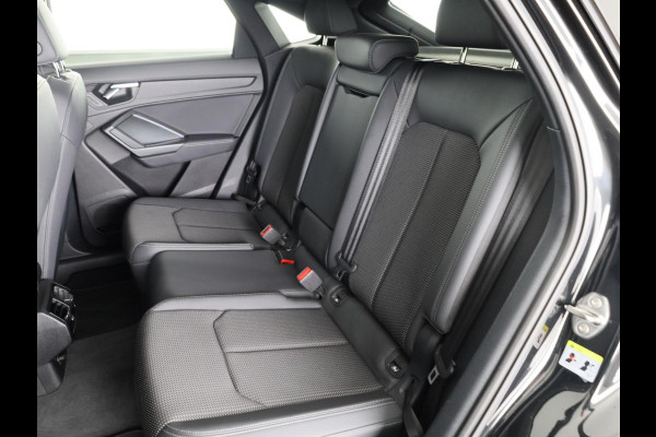 Audi Q3 Sportback 45 TFSI e S Edition 245pk | Sonos Audio | Parkeercamera | Navigatie  | Elektrisch verstelbare voorstoelen