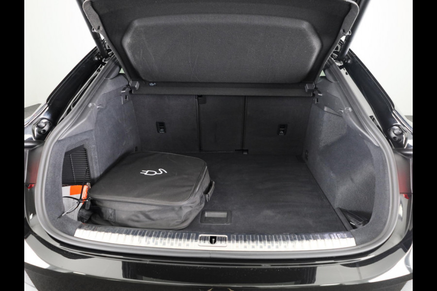 Audi Q3 Sportback 45 TFSI e S Edition 245pk | Sonos Audio | Parkeercamera | Navigatie  | Elektrisch verstelbare voorstoelen